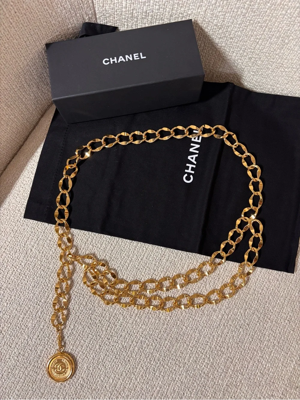 Authentic CHANEL vintage gold plated chain links double belt 75cm